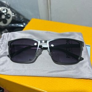 Kenneth Cole Reaction Silver Sunglasses Adjustable Nose Pads NWT